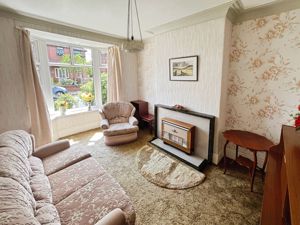 Lounge- click for photo gallery